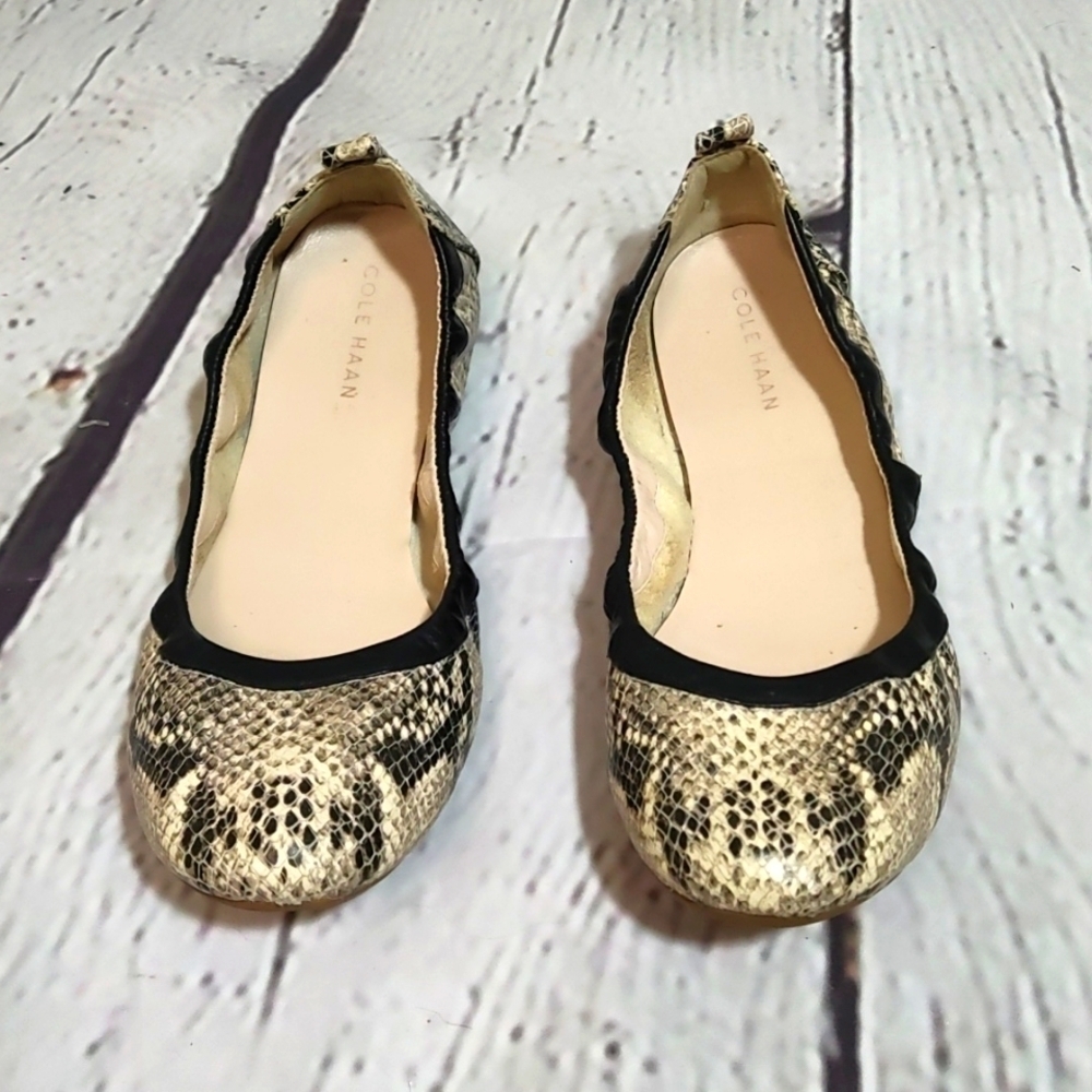 COLE HAAN Black Tan Snakeskin Ballet Flats shoes 7 7M